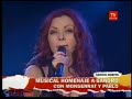 Presentacion en rojo con pablo vargas homenaje a Sandro