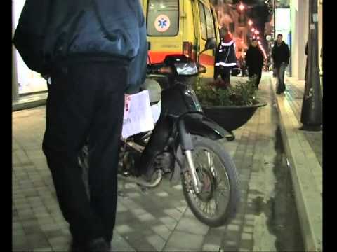 Μηχανάκι παρέσυρε δικηγόρο Μηχανάκι παρέσυρε δικηγόρο