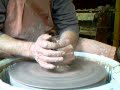 SIMON LEACH - Stages in throwing a bowl