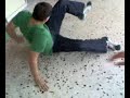 ME SANIDA KATEVIKA TIS SKALES