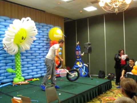 cody williams - http://www.YourTotalEntertainment.com/ -Filmed by Mr. Fudge Cody Williams impresses the Judges with his amazing showmanship and skill at the 3rd annual Flori...