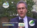 antonio di pietro, leader dell'italia dei valori, il 15 novembre 2008 interviene ad una conferenza pubblica a sant'omero (teramo) a sostegno di alessandra cristofori, candidata consigliere per le elezioni regionali in abruzzo del 14-15 dicembre e a supporto del candidato presidente carlo costantini. il video realizzato dalla pacotvideo � in funzione della candidatura a consigliere regionale di alessandra cristofori. **************************************** alessandra cristofori � nata a santomero il 10-11-1967, avvocato, sposata e madre di un bimbo di tre anni. inizia il suo percorso politico come consigliere comunale a santomero e nel 2007 viene eletta segretaria provinciale dell'idv. i suoi valori sono: democrazia, libert�, trasparenza, merito ed etica pubblica. i giovani e le donne sono il cuore del suo programma. i giovani, perch� mette al centro la lotta ai privilegi affinch� si possa superare un sistema di politica e di societ� che oggi � un muro per chi vuole inserirsi. le donne, perch� possano finalmente scegliere liberamente se lavorare o no, perch� aumentando i servizi per linfanzia, lassistenza agli anziani ed ai portatori di handicap fisici e psichici non debbano pi� rinunciare a cercare un lavoro o abbandonare quello che hanno. alla base � sempre una questione economica, considerato che gli attuali servizi sono costosi ed inadeguati. se pensa al malessere che ci attanaglia, pensa anche al futuro prossimo di suo figlio e a come sar� compromesso dal nuovo decreto gelmini. e ora che questo cambi con: asili nido a costi zero; istituzione di fondi destinati ai comuni per le baby-sitter a domicilio; aumento monte ore per lassistenza domiciliare giornaliera ai portatori di handicap fisici e psichici; una scolarizzazione pluralistica e specialistica alla portata di tutti, attraverso incentivi ai comuni per lorganizzazione di dopo scuola e corsi di recupero. la sua candidatura con litalia dei valori, con costantini presidente, rappresenta unoccasione importante per realizzare la rivoluzione pacifica che sogniamo, possiamo provare a cambiare, sta a voi elettori scegliere tra il vecchio travestito di nuovo e il cambiamento vero. litalia dei valori sei anche tu. se non ci scegli, lasci fare agli altri quello che hanno sempre fatto: un vero peccato. **************************************************** il video relativo alla campagna elettorale per alessandra cristofori � realizzato da vincenzo cicconi della pacotvideo e pubblicato sui seguenti siti: 1 - sito www.abruzzointv.it 2 - blog www.pensieriteramani.splinder.com, .... pagina di riferimento a alessandra cristofori 3 - siti di video sharing (siti per la condivisione di video tra utenti quali you tube, video.google e video yahoo) 4 - socialnetwork (my space e facebook)