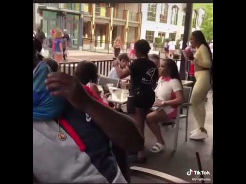 Kobiety które uciekły bez płacenia rachunku musiały wrócić i zapłacić bo zapomniały kluczy do domu