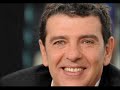 hommage en vid�o � thierry gilardi, c�l�br� journaliste sportif. pr�sentateur de l'�mission t�l�foot sur tf1, commentateur des matchs de l'�quipe de france. il � aussi comment� r�guli�rement le rugby. hommage � mr thierry gilardi !