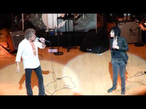 center - Summertime Blues, Roger Daltrey & Joan Jett, Kimmel Center, Philadelphia, PA; July 28th, 2014; Teen Cancer America Benefit Concert for The Children's Hospital of Philadelphia; Eddie Cochrane...