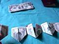 Complot illuminati : Dollars Pliés