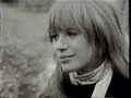 Marianne Faithfull Interview (Part 1 of 2)