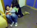 silvia y lara pele�ndose por popoya!