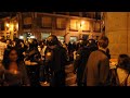 Watch 'Un policía da un puñetazo en la cara a una joven y desaparece'