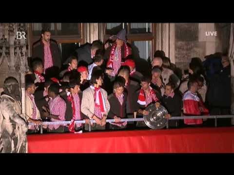 FC Bayern - Meisterfeier vom Marienplatz 2013 | Part 8/9