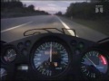 Crazy Motorrad fahrer Lebensmüde Highspeed auf der Autobahn