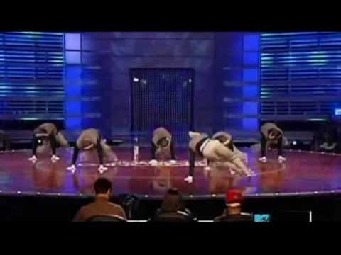 FroznDemon - Jabbawockeez - Funky Town If you're a fan of Jabbawockeez, please subsribe to me!! I promise to put up more jabbawockeez dance video's in best quality for he...