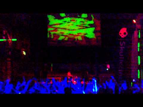 Porter Robinson @ Studio, Budapest, 2012.05.18. (5.)_Legjobb vide�k: Magyarorsz�g