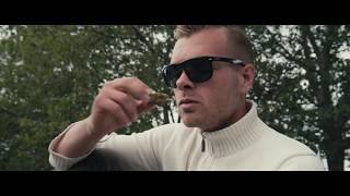 Musikvideo ENEMBI - Augenblick
