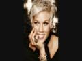 videos de P!NK Boring Bonus Track Funhouse CD Lyrics on Screen Pink