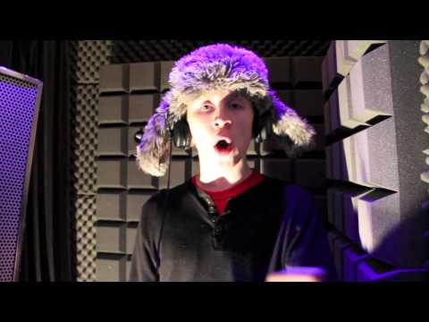 @flipzr1 - BIG SHIZZ Exclusive freestyle for R1TV @lifeofshizz @richiemontana @FlipzR1 @SneakyR1.