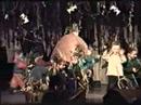 optreden van het tweede kleuterklasje van wigo in 1997. sara was een gompie.
het optreden was voor de grootouders.
geniet, de kwaliteit is niet zo goed na 11 jaar op een videoband te hebben gestaan, wachtend op youtube.