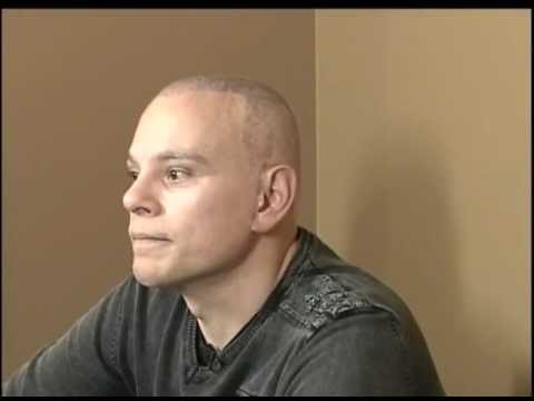 how to remove hair transplant scar