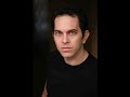 Notis Sfakianakis – ο THEOS NA SE FYLAEI