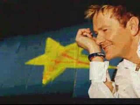 ron - Video realizato da me per celebrare questa grande canzone di Ron. ....E se mio figlio sapessi gia parlare mi direbbe tu, tu come stai stasera?....