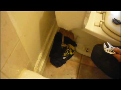 Water Hammer (ing the brain?) How to fix your toilet and stop that ANNOYING “Water Hammer” (Part 1)