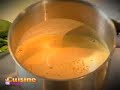 Pousses d'épinards craquantes à la vinaigrette d'orange