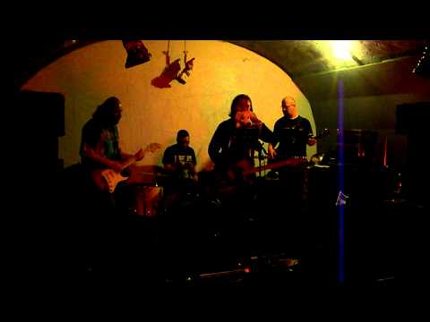Video skladba "Mopslí život"-klub "BORO", 26.1.2012