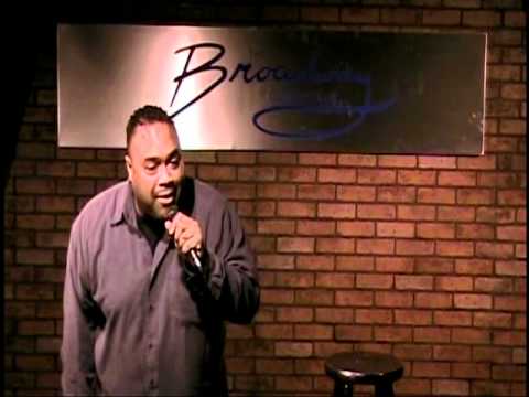 Baltimore Comedian Stevieweevie performing 12/18/2010@The Broadway Comedy Club in Times Square NYC!
