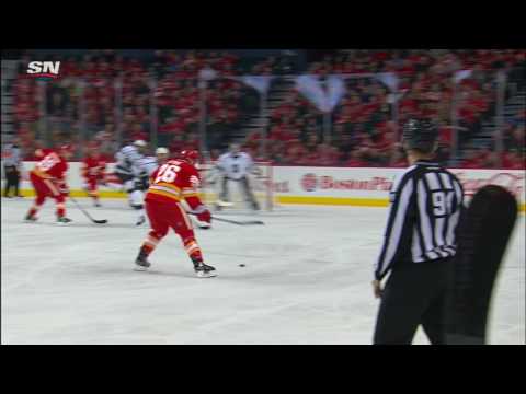Video: A faster-than-normal end to Quick's night after allowing two quick goals by Flames