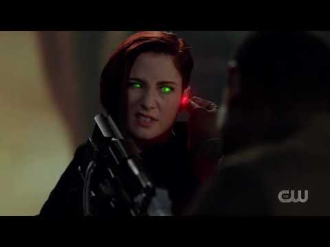 Supergirl Season 5 - J'onn J'onzz Saves Alex