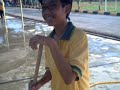 ni la bebudak laki klas 2a1 07...