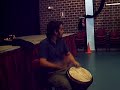 Diego tocando el djemb�