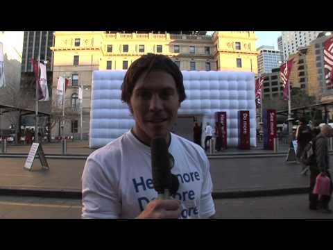 Samsung Cube - PLAY Communication - 2011