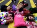 日光白白集體同眠 Crosswalk slumber party