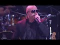 Music video by Pitbull performing Move Shake Drop (VEVO LIVE! Carnival 2012: Salvador, Brazil). (C) 2012 Mr 305 Records