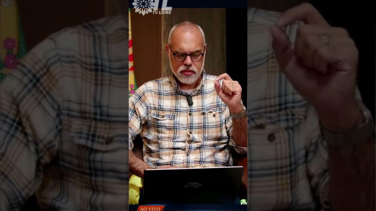 Mensagens revelam  estratégia matadora  para livrar Alexandre