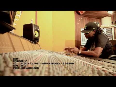 Daly - EN TÉLÉCHARGEMENT SUR : http://itunes.apple.com/fr/album/id433397117 http://www.deezer.com/fr/#music/daly http://www.ssbstore.com/archives/telecharge/album/1...