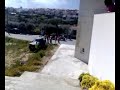 zumdap a descer as escadas do multibar escalos de cima