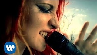 Teens leans English thru rock songs - Paramore: crushcrushcrush