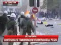 Atene, scontri tra anarchici e la polizia