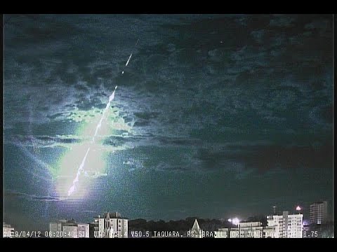 Meteor - Fireball 04/12/2019 - Rio Grande do Sul, Brazil uploaded by Carlos Fernando Jung