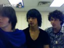 Nick would you date a fan? Nick would you date a fan?