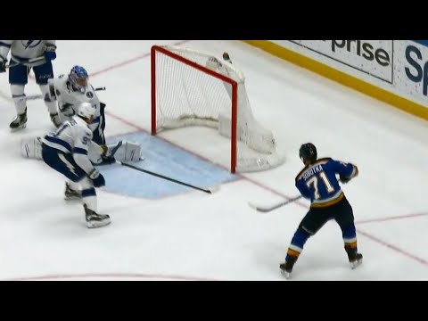 Video: Blues' Sobotka stunned after missing wide open net chance