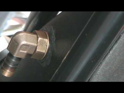 how to fix an oil leak on a motorcycle