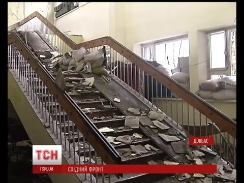 Украинские солдаты отбили очередную атаку на аэропорт (видео)