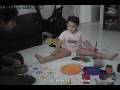 Ana aprendiendo pintura con la Tuti