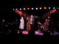 unit 6:
johanna iivanainen - vocals
ari jokelainen - saxophone
sami linna - guitar
jari kanninen - piano
teemu ker�nen - bass
tommi vainikainen - drums

umo jazz house, 11.10.2006