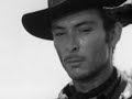 high noon is a 1952 western film directed by fred zinnemann and starring gary cooper and grace kelly. the film tells the story of a town marshal who is forced to face a gang of killers by himself. the screenplay was written by john w. cunningham and carl foreman, based on cunningham's pulp short story, 