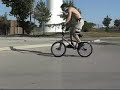 *-BMX 03-* BMX Flatland: How to 180 Bunny hop.