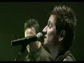 Me Amas Igual - rojo - En Concierto